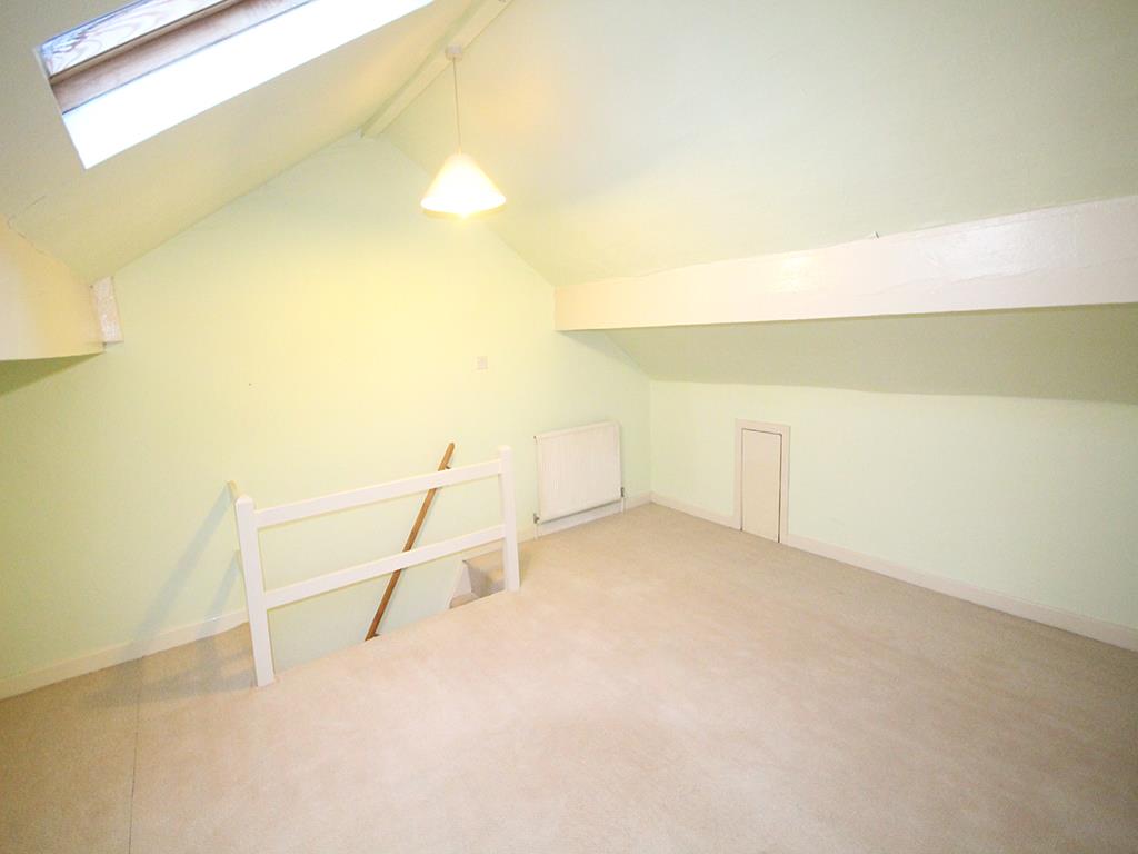 2 bedroom terraced house SSTC in Barnoldswick - IMG_1434.jpg